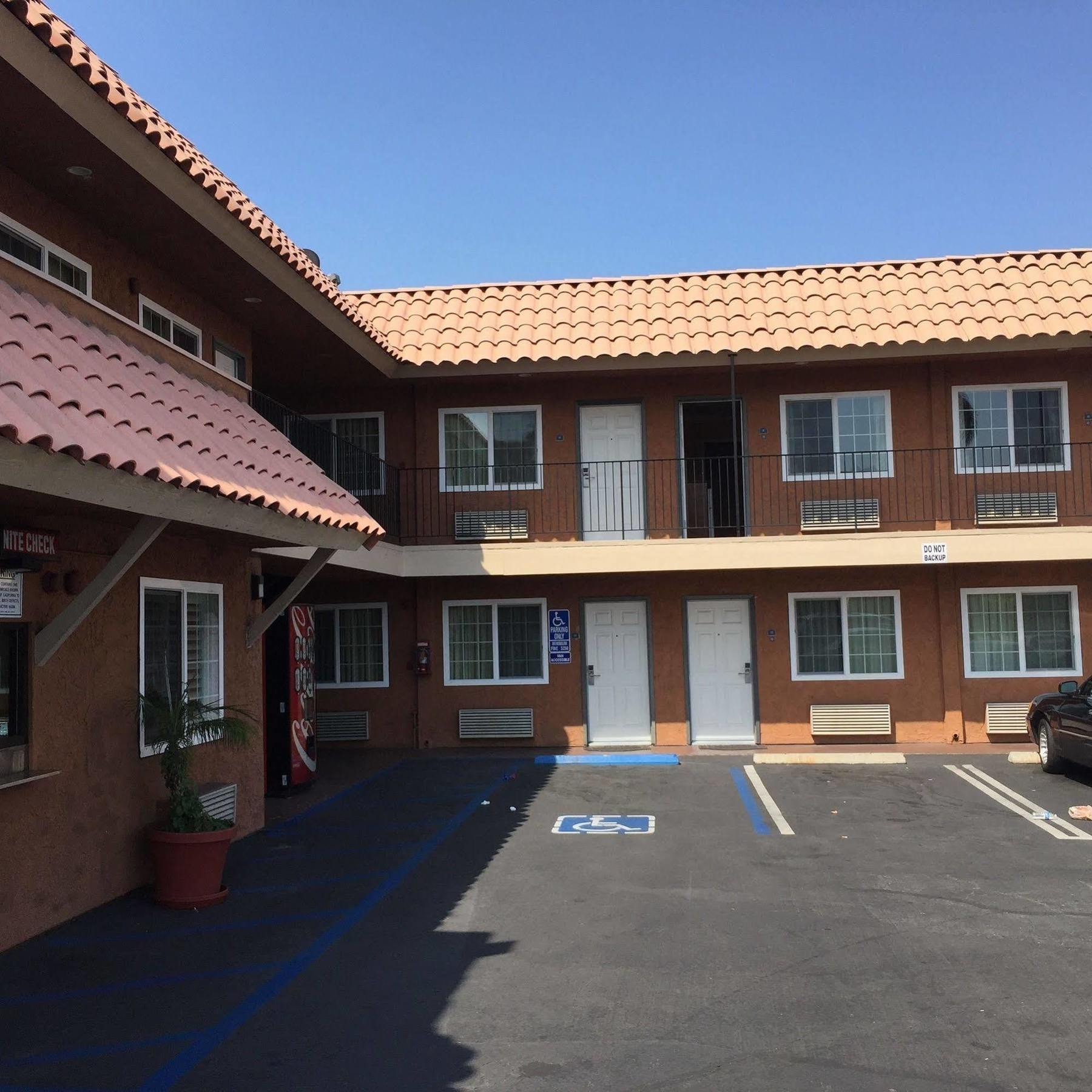 National City Motel מראה חיצוני תמונה